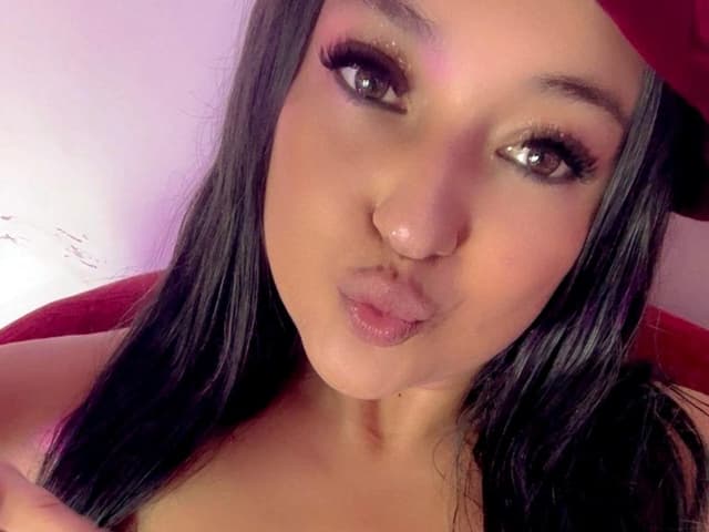 WebCAM of andrea_cohen