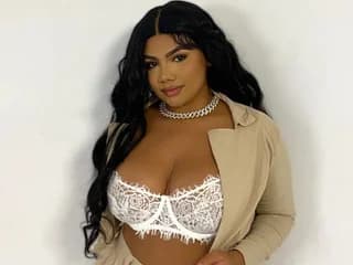 WebCAM of AfroditaRooss