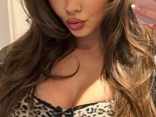 WebCAM von CHERRY_2HOT2HANDLE