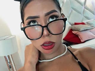 WebCAM of KarlaaMegan