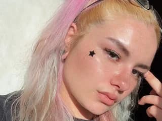 WebCAM de LostInHerWonderland