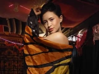 WebCAM of Madammysticmuse